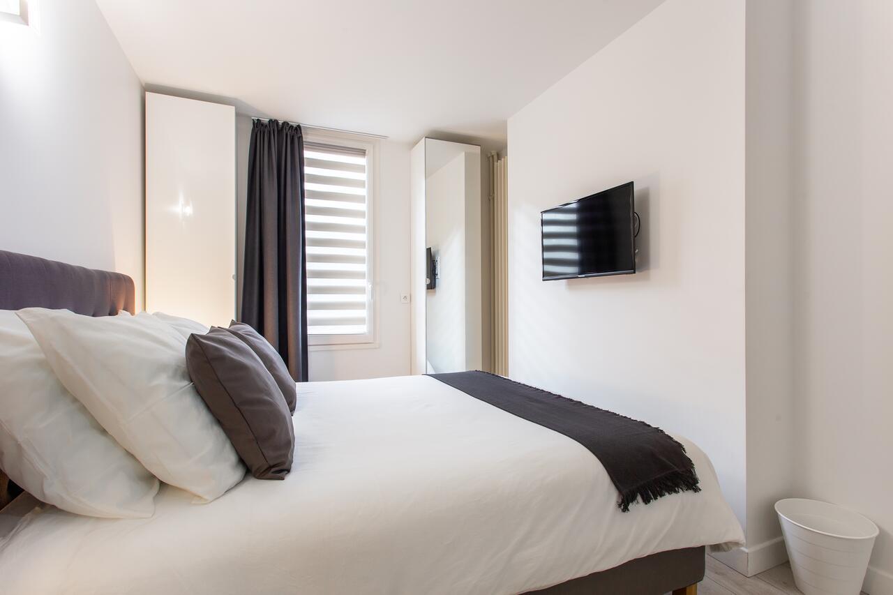 D&E - Paris-Disney - Holidays Apartment - Appartement De Vacances - 5 Chambres- 5 Sdb - 5 Bedrooms - 5 Bathrooms - Netflix Шамп-сюр-Марн Екстериор снимка