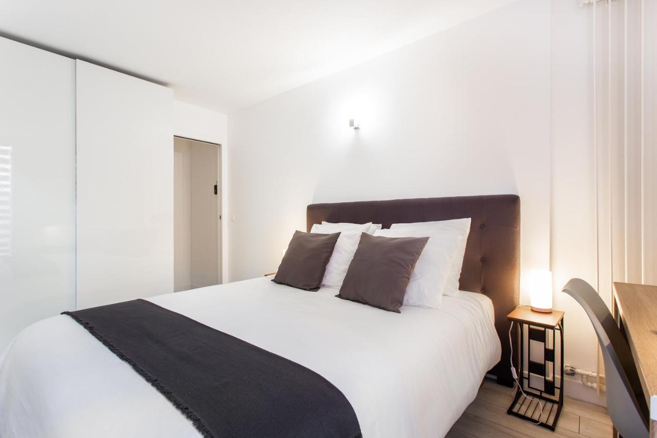 D&E - Paris-Disney - Holidays Apartment - Appartement De Vacances - 5 Chambres- 5 Sdb - 5 Bedrooms - 5 Bathrooms - Netflix Шамп-сюр-Марн Екстериор снимка