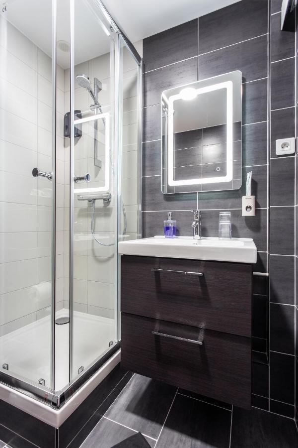 D&E - Paris-Disney - Holidays Apartment - Appartement De Vacances - 5 Chambres- 5 Sdb - 5 Bedrooms - 5 Bathrooms - Netflix Шамп-сюр-Марн Екстериор снимка
