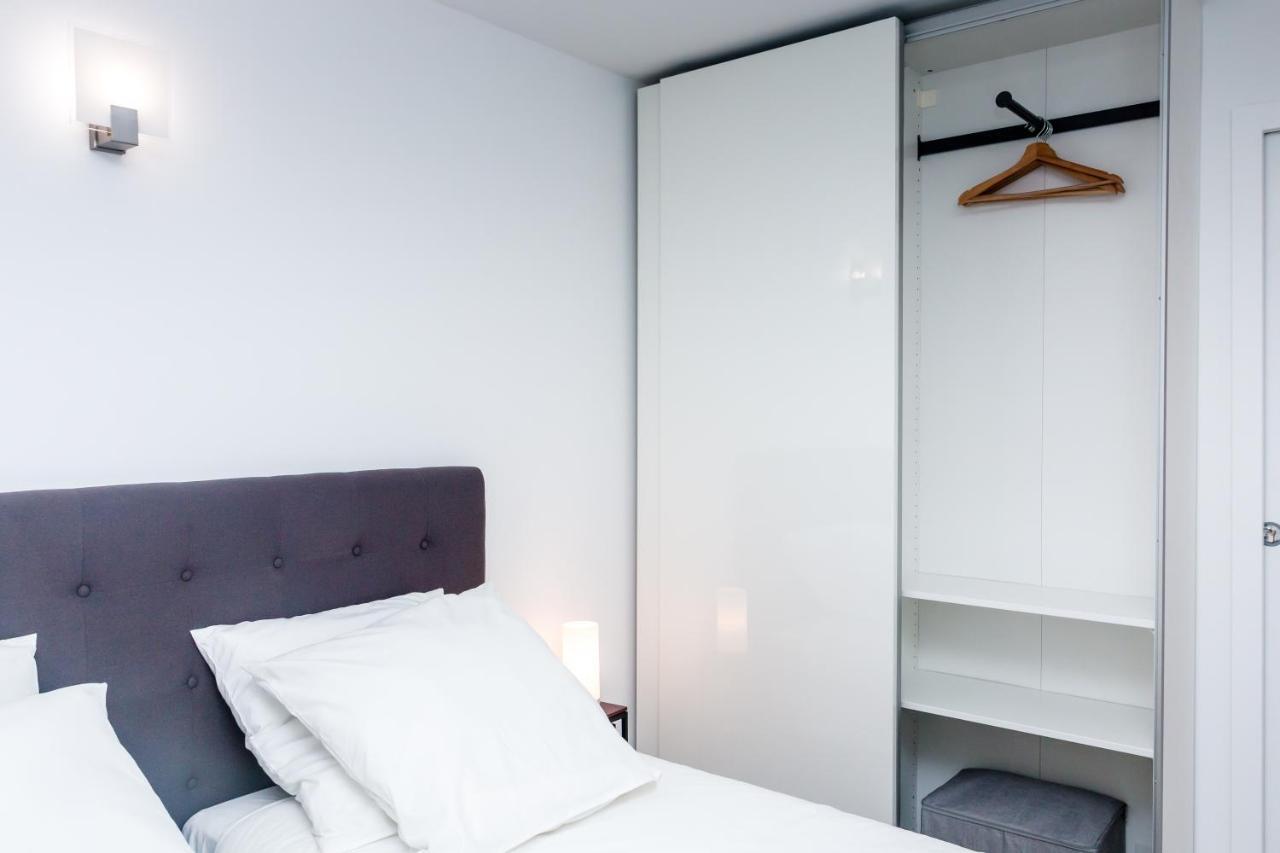 D&E - Paris-Disney - Holidays Apartment - Appartement De Vacances - 5 Chambres- 5 Sdb - 5 Bedrooms - 5 Bathrooms - Netflix Шамп-сюр-Марн Екстериор снимка