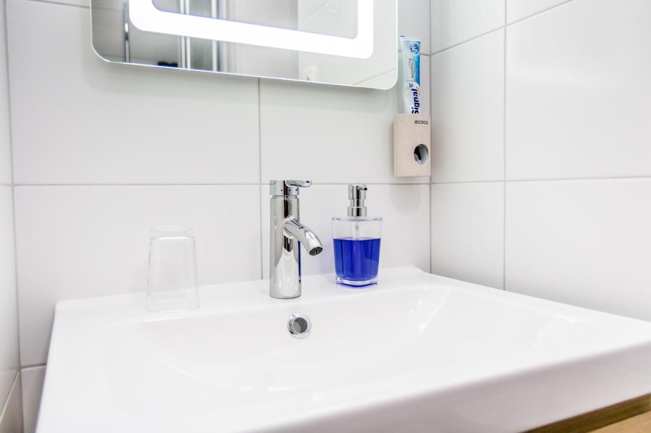 D&E - Paris-Disney - Holidays Apartment - Appartement De Vacances - 5 Chambres- 5 Sdb - 5 Bedrooms - 5 Bathrooms - Netflix Шамп-сюр-Марн Екстериор снимка
